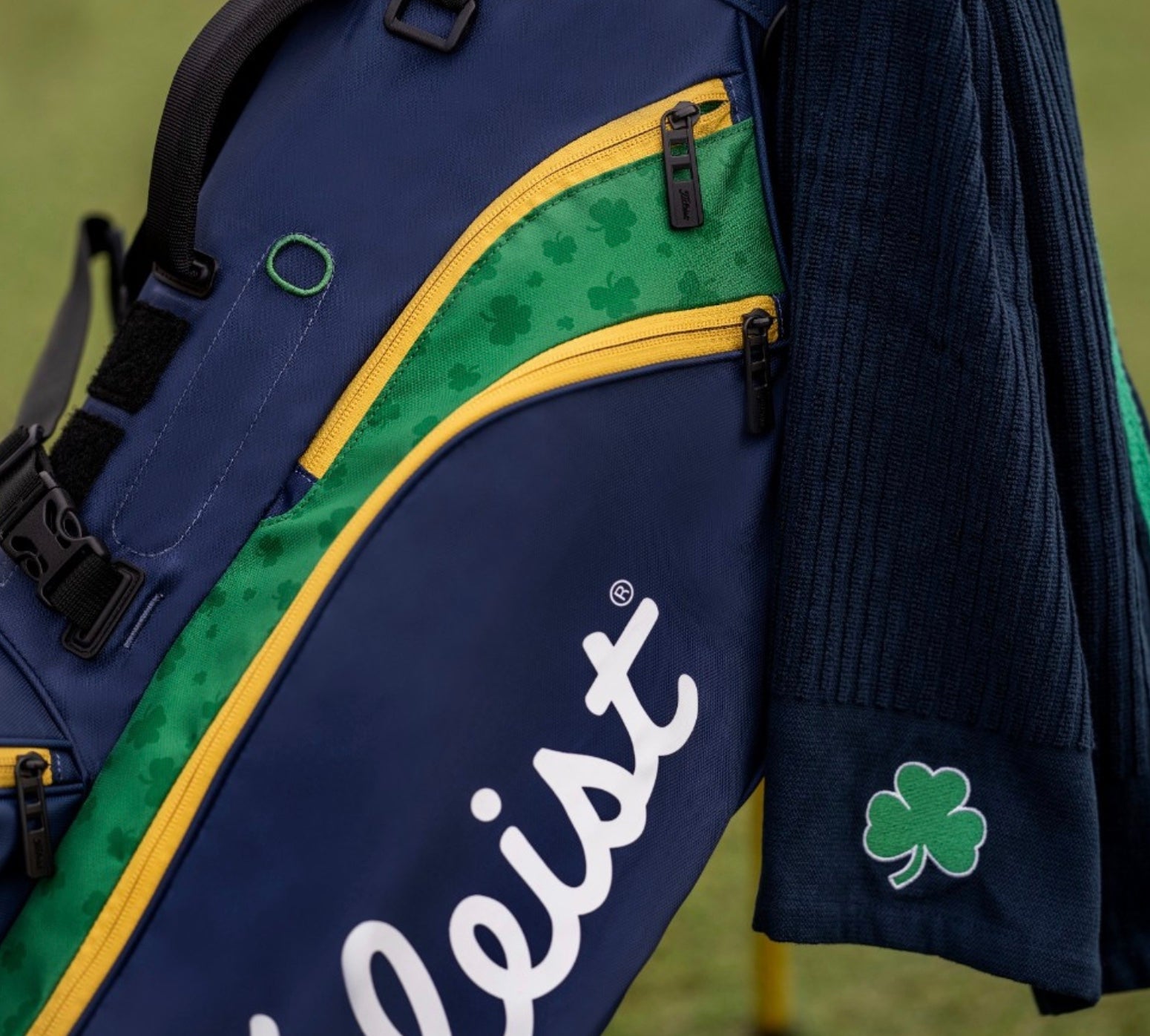 Titleist Golf Towel | Players Terry | Navy/Hunter